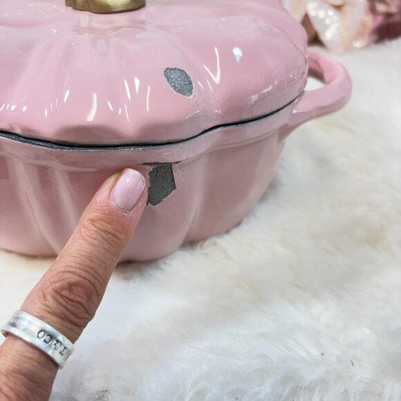 Smith & Clark Cast Iron Pink 2 QT Pumpkin Dutch Oven Gold Stem New READ - Picture 2 of 8